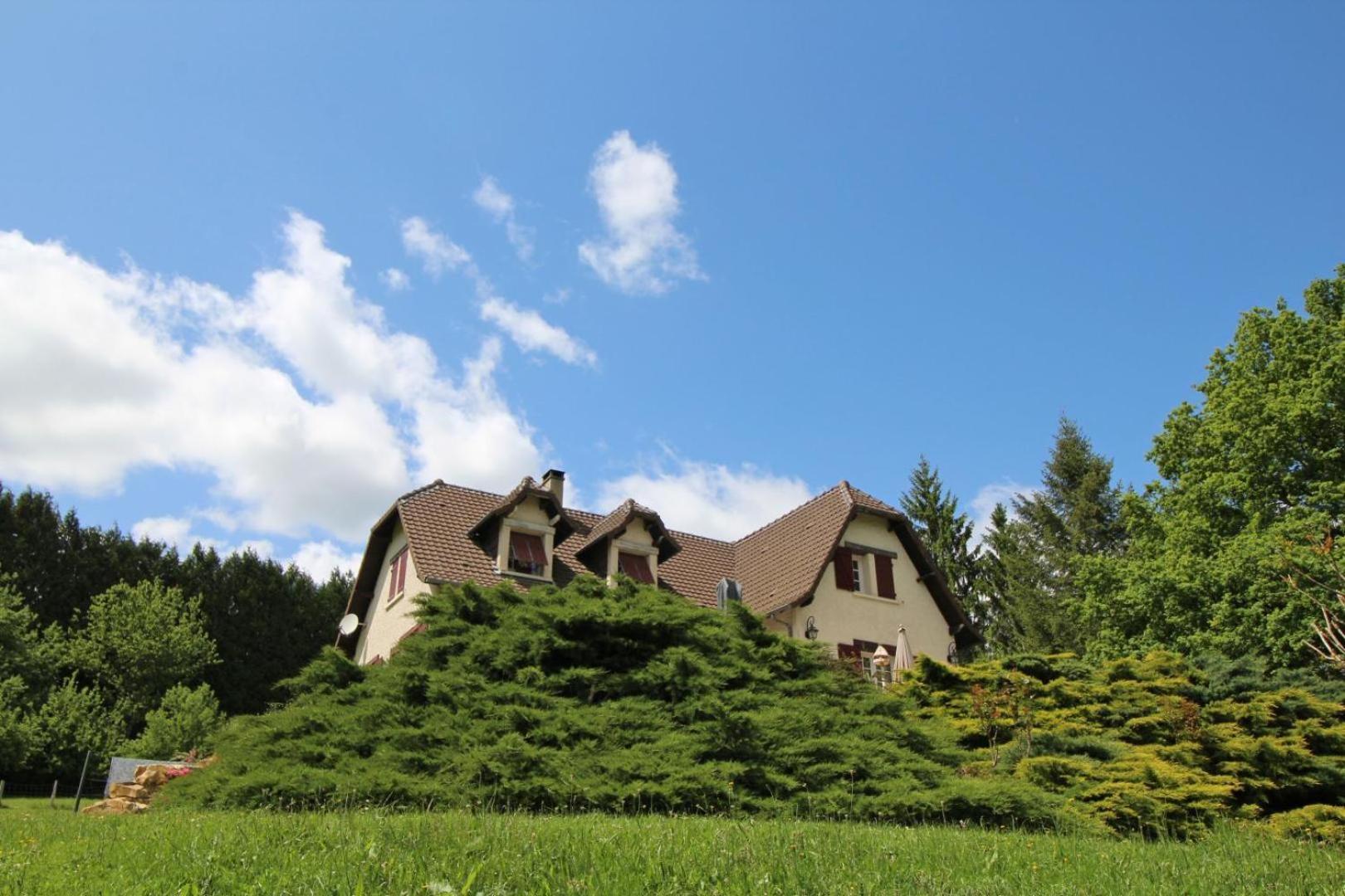 Les Deux Chenes Bed & Breakfast Saint-Denis-des-Murs Exterior photo